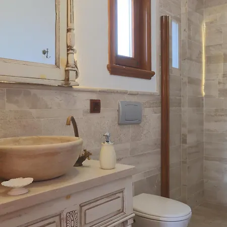 Tas Bahce Cunda ホテル *