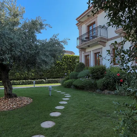 Tas Bahce Cunda ホテル *