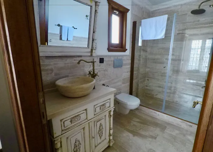 Tas Bahce Cunda Ayvalı